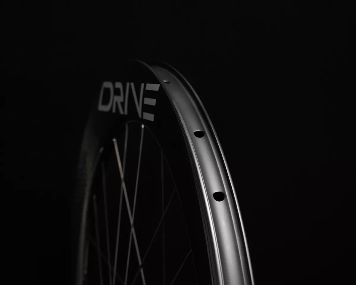 Elitewheels-DRIVE-65mm-Aerodynamic-ultralight-bike-wheels-6-1.webp