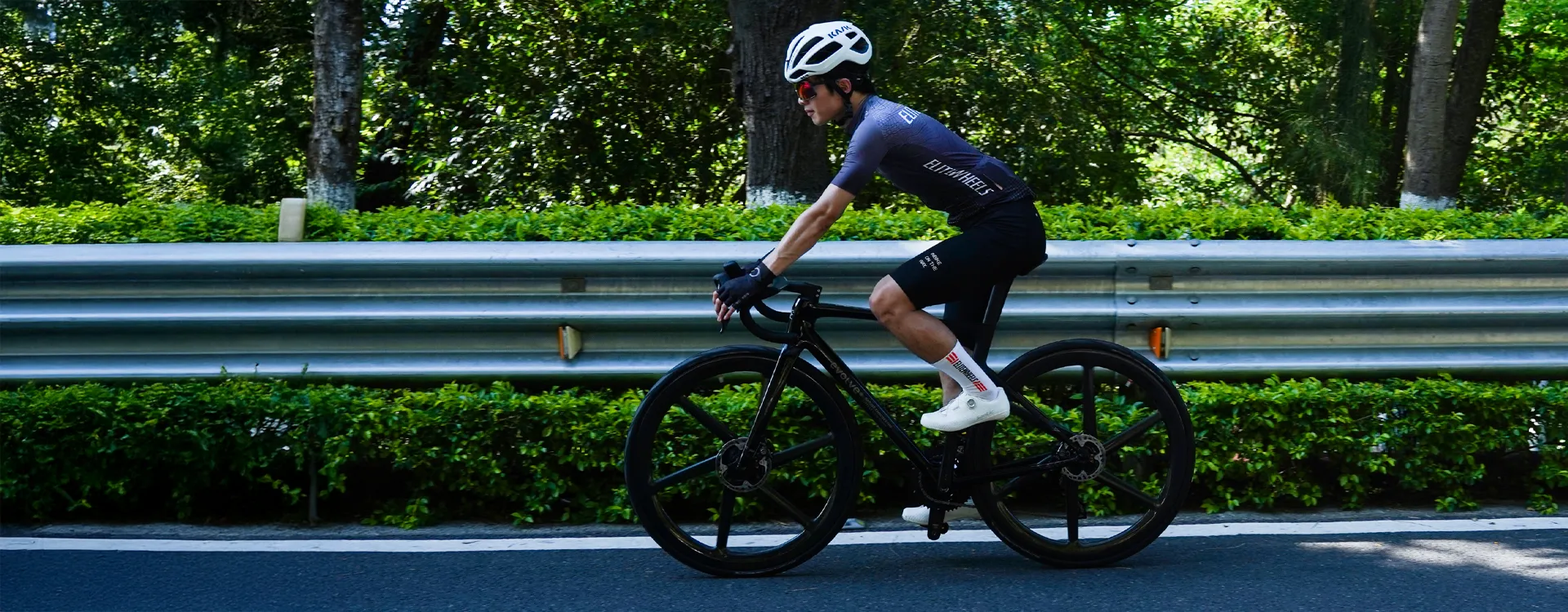 banner-for-velo-six-ii